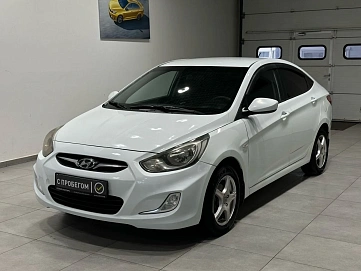 Hyundai Solaris, 2012г, передний привод, механика