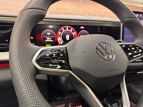 Volkswagen , 2025г., полный привод, робот