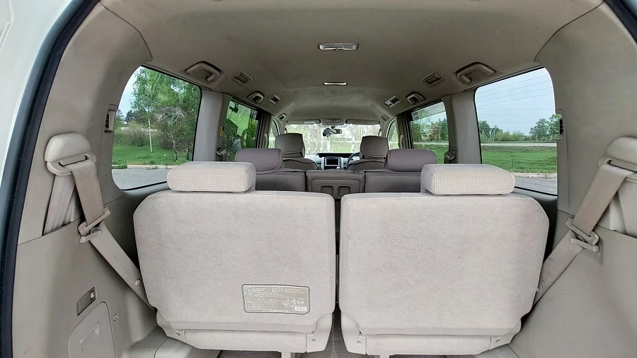 Toyota Noah, 2009г., передний привод, вариатор