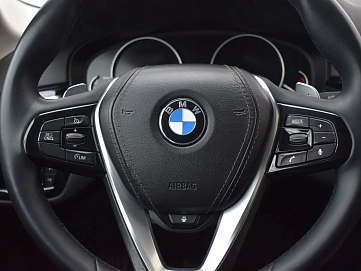 BMW 5 серии, 2018г., задний привод, автомат