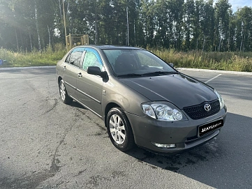 Toyota Corolla, 2003г, передний привод, механика