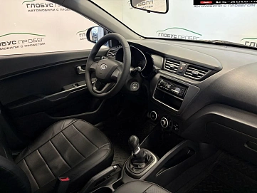 Kia Rio, 2011г., передний привод, механика