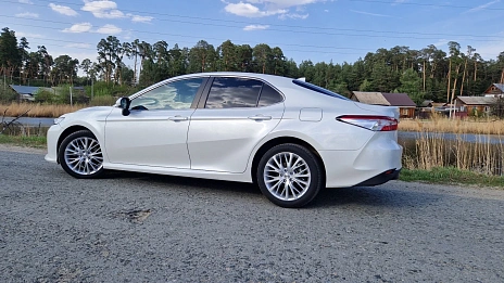 Toyota Camry, 2018г, передний привод, автомат