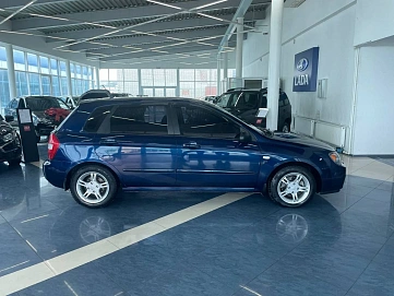 Kia Cerato, 2006г, передний привод, механика