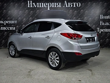 Hyundai ix35, 2011г, передний привод, автомат