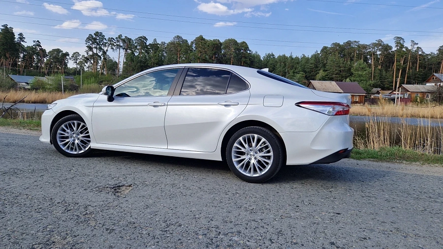 Toyota Camry, 2018г., передний привод, автомат