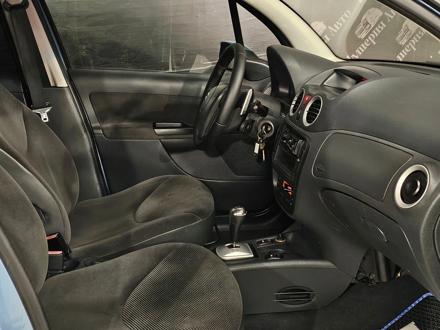 Citroen C3, 2006г., передний привод, робот