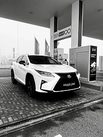 Lexus RX, 2017г, полный привод, автомат