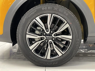 Kia Stonic, 2022г, передний привод, автомат