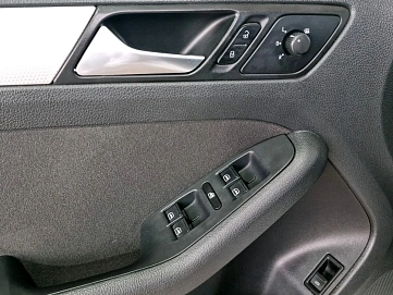 Volkswagen Jetta, 2013г., передний привод, робот