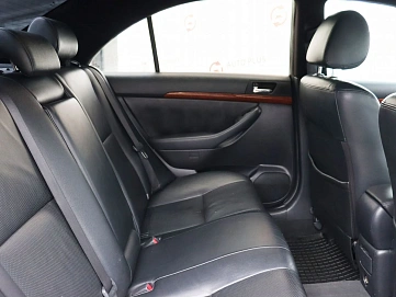 Toyota Avensis, 2007г, передний привод, автомат