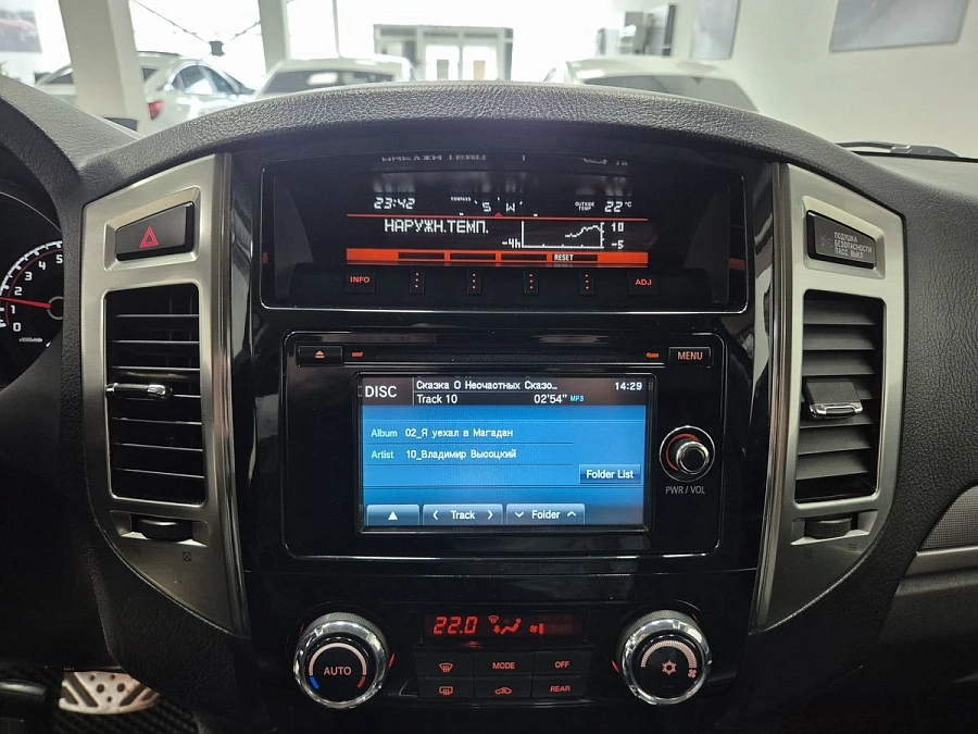 Mitsubishi Pajero, 2015г., полный привод, автомат