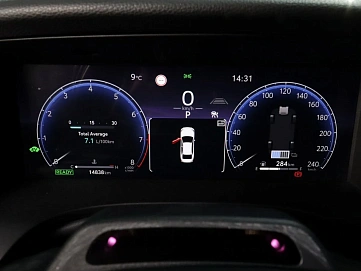 Toyota Camry, 2025г, передний привод, вариатор