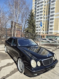 Mercedes-Benz E-Класс, 2002г, задний привод, автомат
