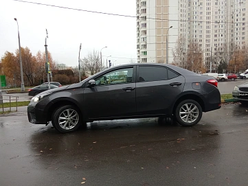 Toyota Corolla, 2014г, передний привод, вариатор