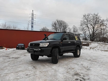 Toyota Land Cruiser, 2001г, полный привод, механика