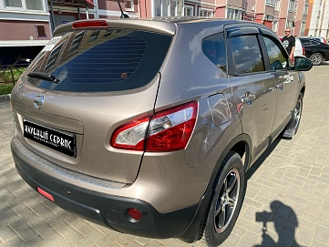 Nissan Qashqai, 2012г, передний привод, механика