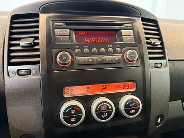 Nissan Pathfinder, 2012г, передний привод, механика