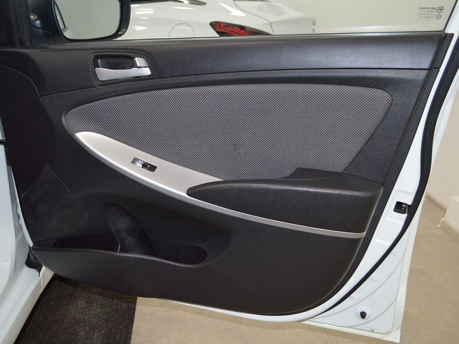 Hyundai Solaris, 2014г., передний привод, механика