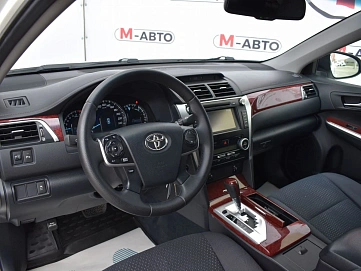 Toyota Camry, 2013г, передний привод, автомат
