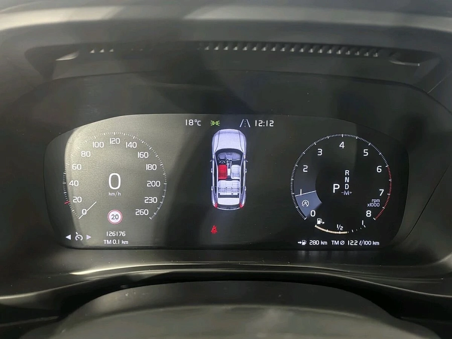 Volvo XC40, 2021г., полный привод, автомат