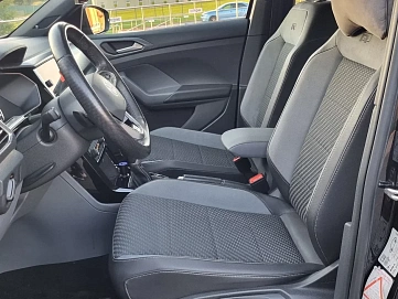 Volkswagen T-Cross, 2021г, передний привод, робот