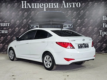 Hyundai Solaris, 2015г, передний привод, автомат