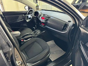 Kia Sportage, 2010г, передний привод, автомат