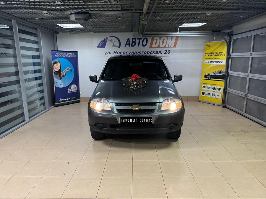 Chevrolet Niva, 2013г., полный привод, механика