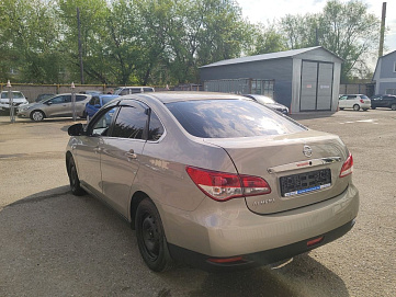 Nissan , 2015г., передний привод, механика