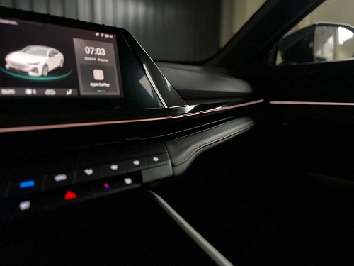 Changan UNI-V, 2024г, передний привод, робот