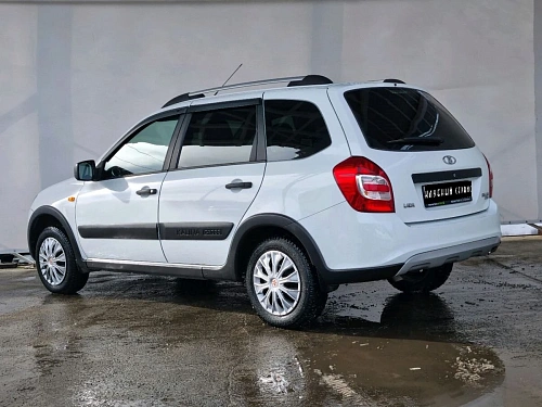 Lada (ВАЗ) , 2016г., передний привод, механика