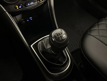 Hyundai Solaris, 2016г, передний привод, механика