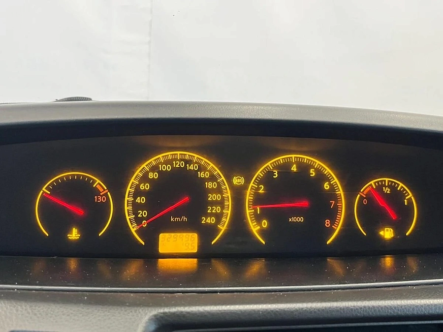 Nissan Primera, 2005г., передний привод, механика