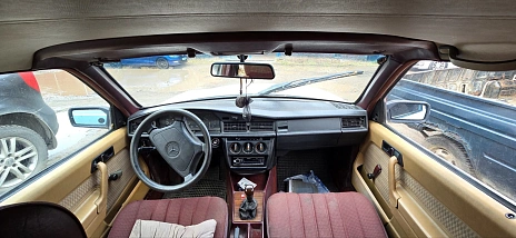 Mercedes-Benz 190 (W201), 1985г, задний привод, механика
