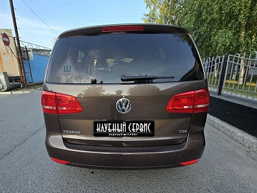 Volkswagen Touran, 2011г, передний привод, робот