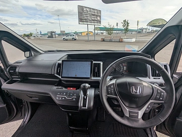 Honda Stepwgn, 2014г, полный привод, вариатор