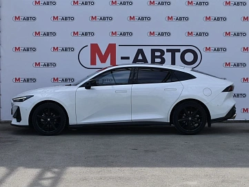 Changan UNI-V, 2024г., передний привод, робот