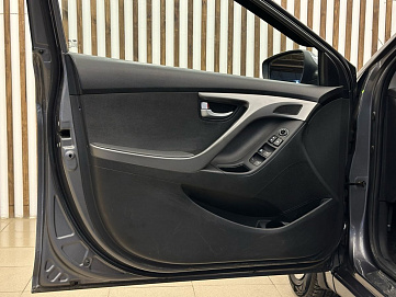 Hyundai Elantra, 2015г, передний привод, автомат