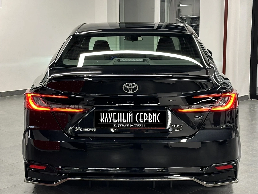 Toyota Camry, 2025г., передний привод, вариатор