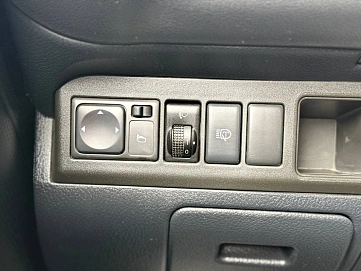 Nissan Note, 2011г, передний привод, механика