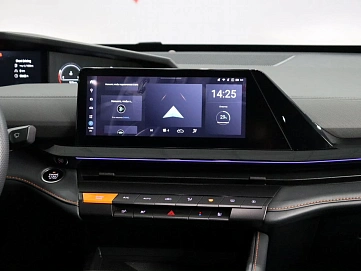 Changan UNI-V, 2023г, передний привод, робот