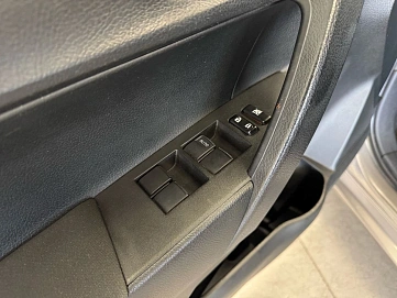 Toyota Corolla, 2013г, передний привод, автомат