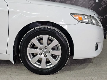 Toyota Camry, 2010г, передний привод, автомат