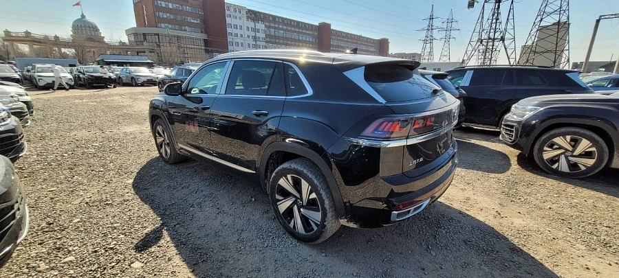 Volkswagen Teramont, 2026г., полный привод, робот