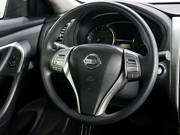 Nissan Altima, 2015г, передний привод, вариатор