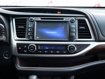 Toyota Highlander, 2015г, полный привод, автомат