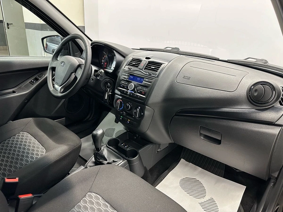 Lada (ВАЗ) Granta, 2023г., передний привод, механика