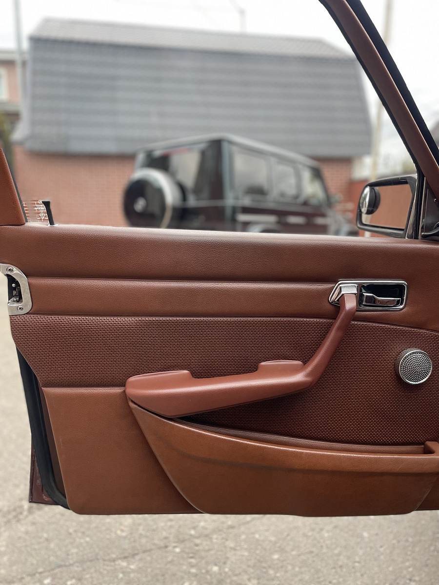 Mercedes-Benz S-Класс, 1980г., задний привод, автомат