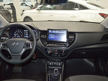 Hyundai Solaris, 2020г, передний привод, автомат